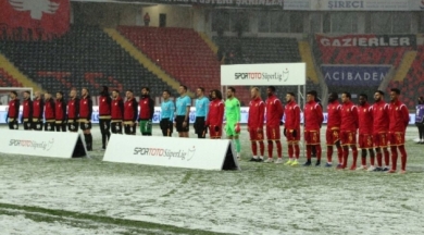 Gaziantep FK-Yeni Malatya maçına kar engeli