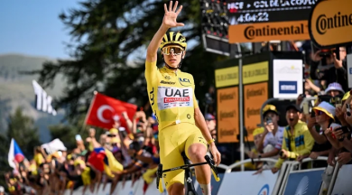 Tour de France’da şampiyon Tadej Pogacar