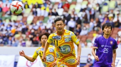 En yaşlı futbolcu Kazuyoshi Miura transfer oldu